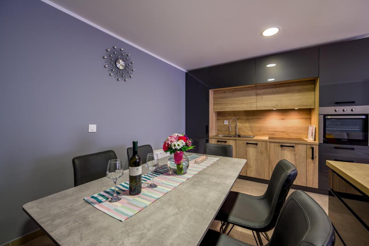 Elena Apartment Рийека Екстериор снимка