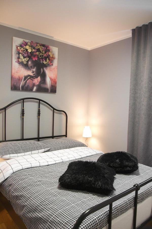 Elena Apartment Рийека Екстериор снимка